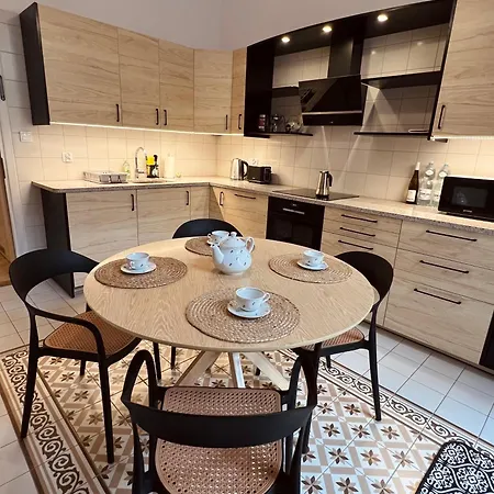 Apartamento Rozy *